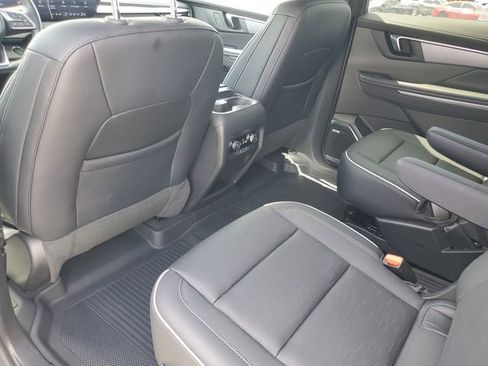 Used 2025 Buick Enclave Sport Touring w/ LPO, Floor Liner Package AWD/4WD image 22