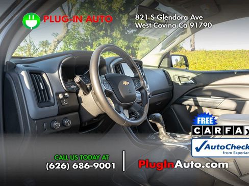 Used 2018 Chevrolet Colorado Z71 w/ Z71 Midnight Edition image 11