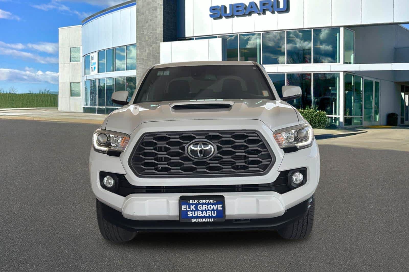 Used 2020 Toyota Tacoma TRD Sport w/ Technology Package AWD/4WD image 10