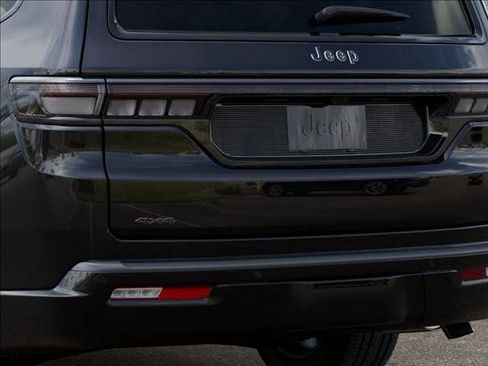 New 2026 Jeep Grand Wagoneer L Limited w/ Convenience Group I AWD/4WD image 13