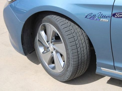 Used 2016 Hyundai Sonata Limited w/ Option Group 02 image 9