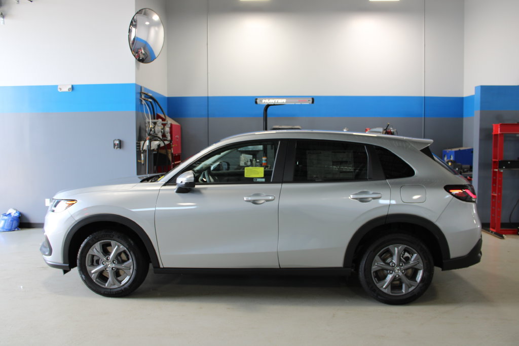 New 2027 Honda HR-V LX image 7