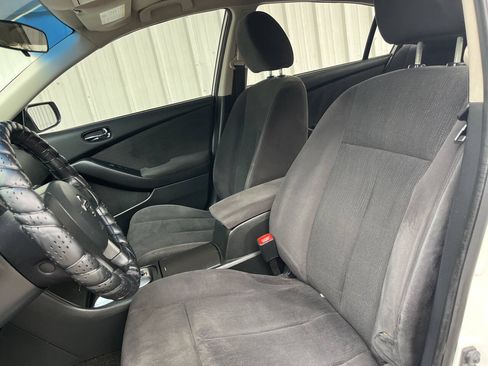 Used 2012 Nissan Altima 2.5 S FWD image 9