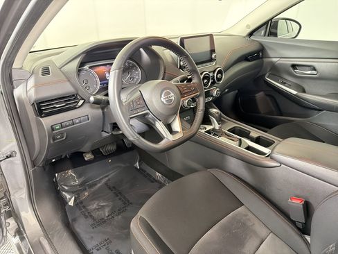 Used 2022 Nissan Sentra SR w/ Trunk Package image 4