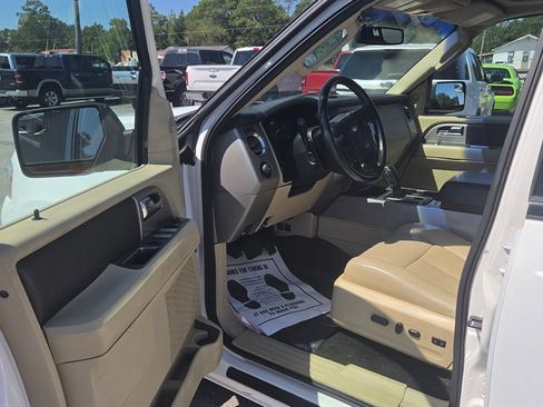 Used 2016 Ford Expedition EL XLT w/ Equipment Group 202A AWD/4WD image 14