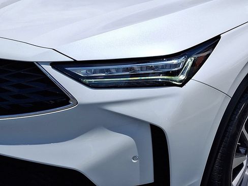Certified 2025 Acura MDX SH-AWD w/ Technology Package image 9