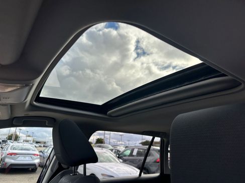 Used 2025 Toyota RAV4 XLE image 29