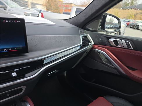 Certified 2024 BMW X6 M60i w/ Dynamic Handling Package image 25