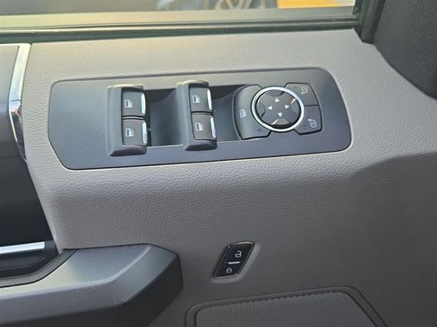 Used 2015 Ford F150 XLT w/ Equipment Group 302A Luxury image 15