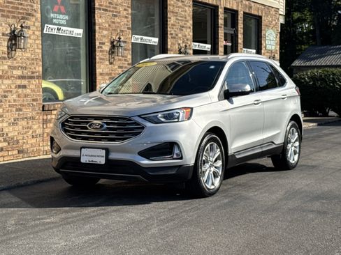 Used 2019 Ford Edge Titanium image 1