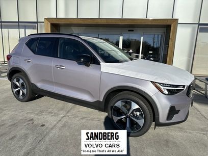 New 2026 Volvo XC40 B5 Core w/ Protection Package Premier