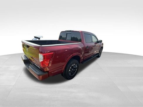 Used 2017 Nissan Titan PRO-4X AWD/4WD image 16