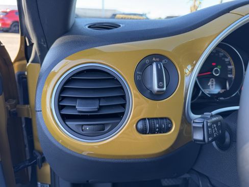 Used 2016 Volkswagen Beetle 1.8T Dune image 27