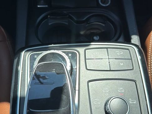 Used 2017 Mercedes-Benz GLS 450 4MATIC image 18