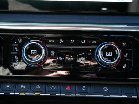 New 2026 GMC Sierra 1500 Denali AWD/4WD image 8