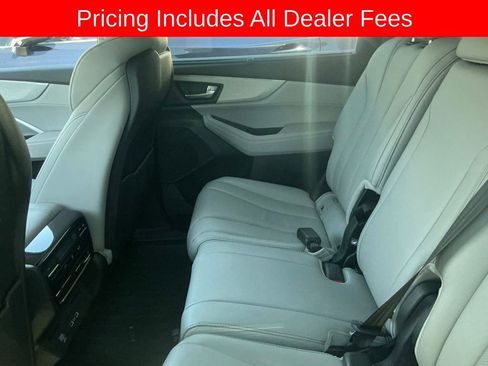 Used 2023 Acura MDX SH-AWD w/ Technology Package image 9