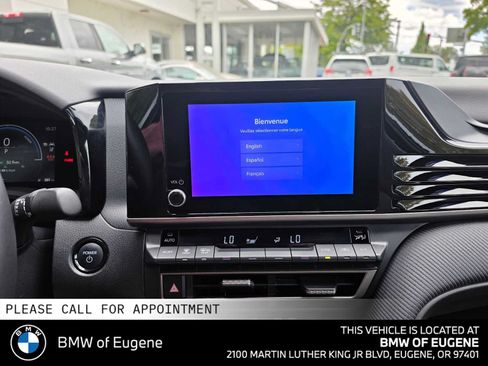 Used 2025 Toyota Camry SE FWD image 30