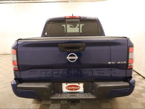 Used 2022 Nissan Frontier SV image 6