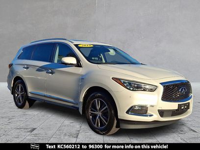 Used 2019 INFINITI QX60 Luxe w/ Essential Package