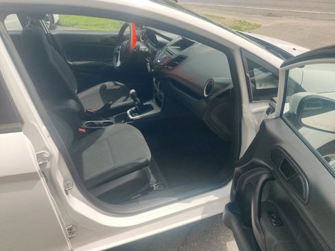 Used 2018 Ford Fiesta SE w/ Cold Weather Package FWD image 16