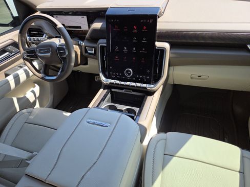 New 2026 GMC Yukon Denali image 31