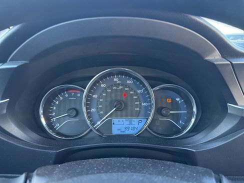 Used 2015 Toyota Corolla LE image 24