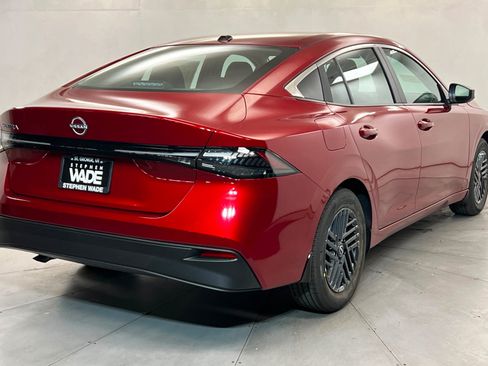 New 2026 Nissan Sentra SV w/ Floor Mat Package FWD image 5