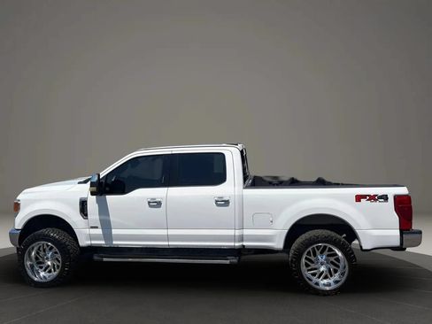 Used 2020 Ford F250 Lariat w/ Lariat Ultimate Package AWD/4WD image 2