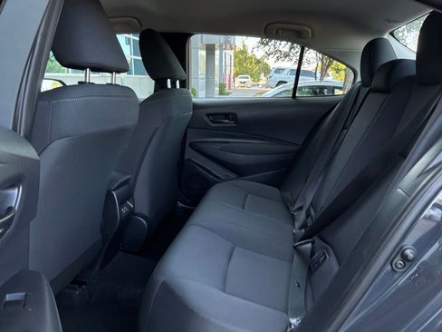 Used 2025 Toyota Corolla LE FWD image 11