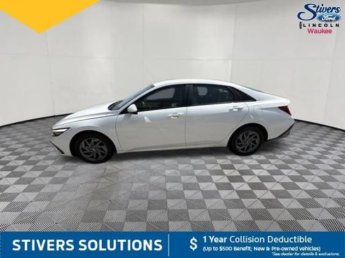 Used 2024 Hyundai Elantra SEL FWD image 11