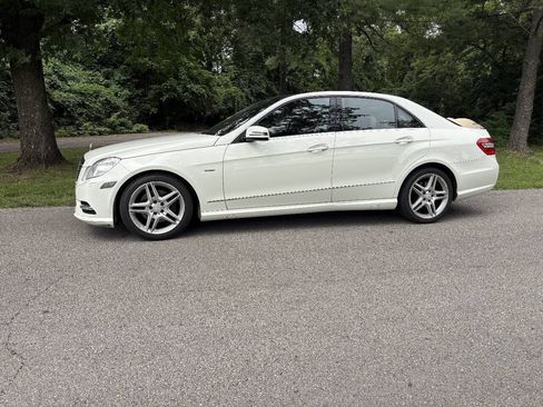 Used 2012 Mercedes-Benz E 350 Sedan w/ Lane Tracking Pkg image 6