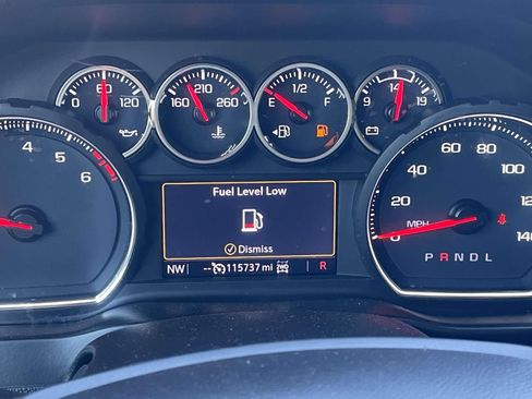 Used 2021 Chevrolet Silverado 1500 RST AWD/4WD image 30