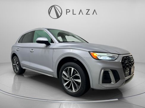 Certified 2023 Audi Q5 2.0T Premium w/ Convenience Package image 6