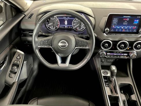 Used 2024 Nissan Sentra SR w/ SR Premium Package image 7
