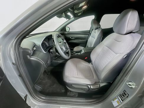 Certified 2024 Hyundai Santa Cruz SE FWD image 29
