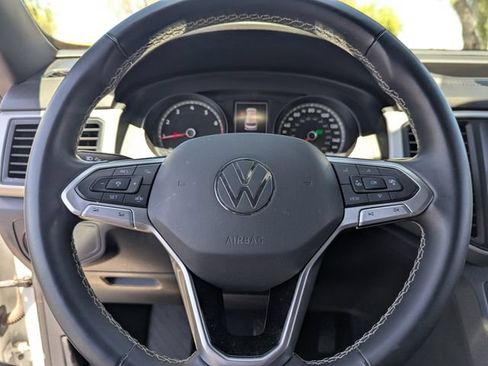 Used 2021 Volkswagen Atlas Cross Sport SE FWD image 26