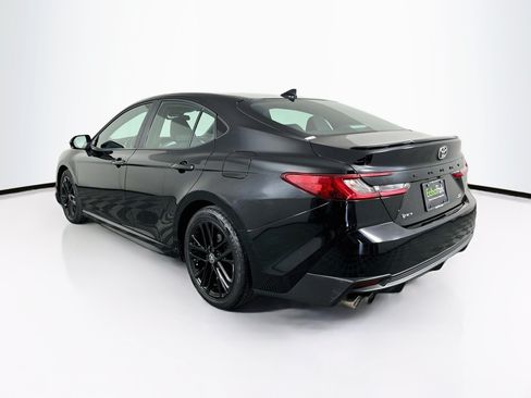 Used 2025 Toyota Camry SE FWD image 5