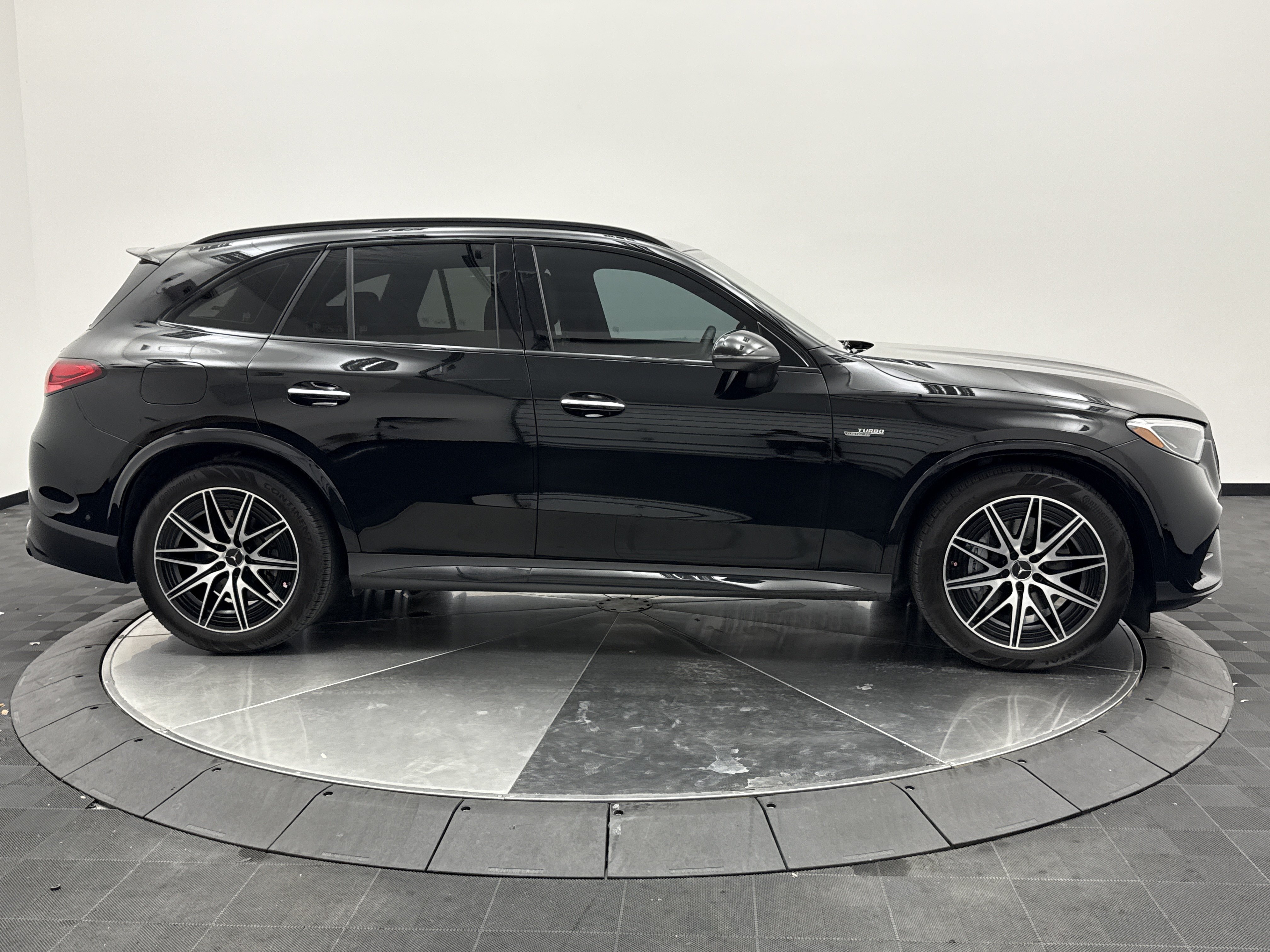 Used 2024 Mercedes-Benz GLC 43 AMG 4MATIC image 9