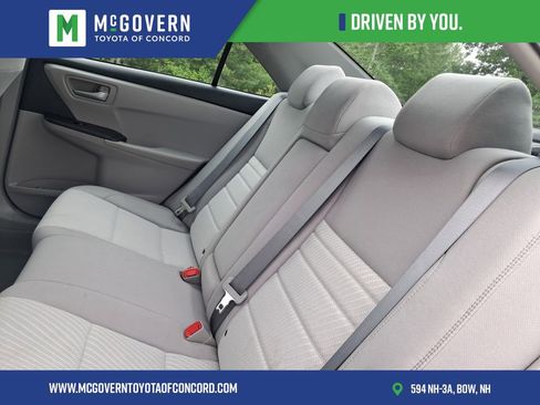 Used 2015 Toyota Camry LE FWD image 15