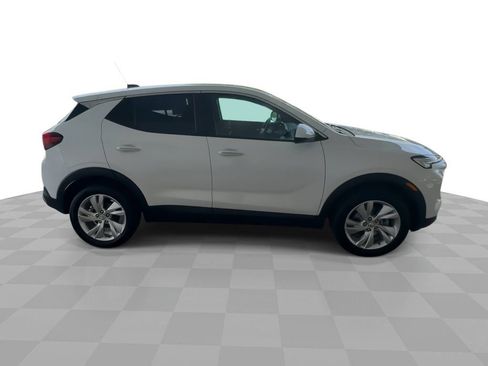 Certified 2025 Buick Encore GX Preferred w/ Comfort Package AWD/4WD image 9