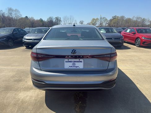New 2026 Volkswagen Jetta SE FWD image 6