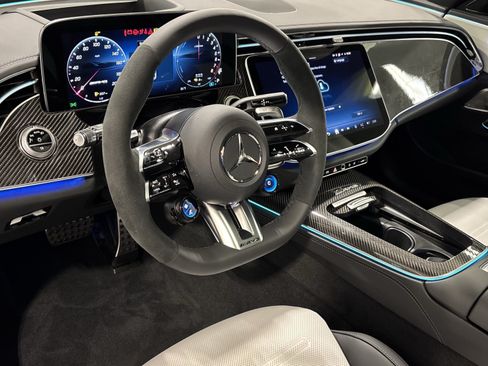 New 2026 Mercedes-Benz E 53 AMG e 4MATIC Sedan image 15