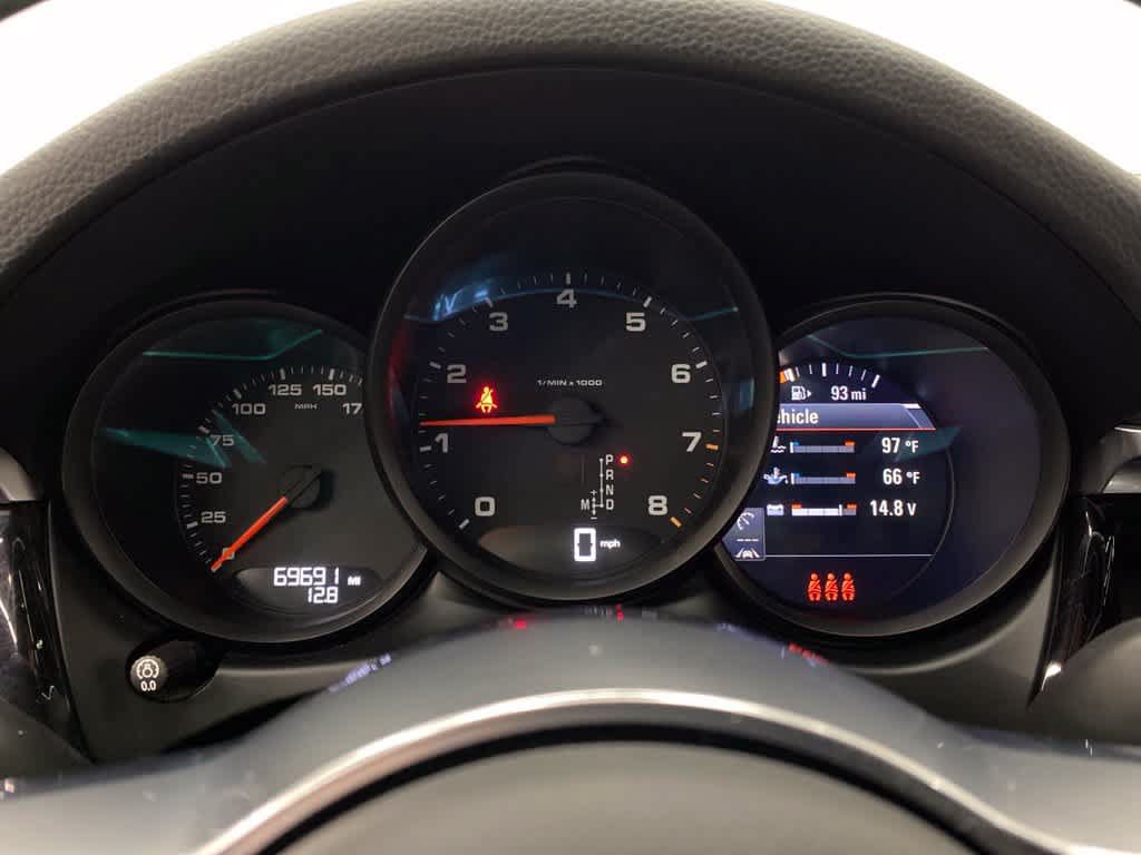 Used 2021 Porsche Macan AWD/4WD image 26
