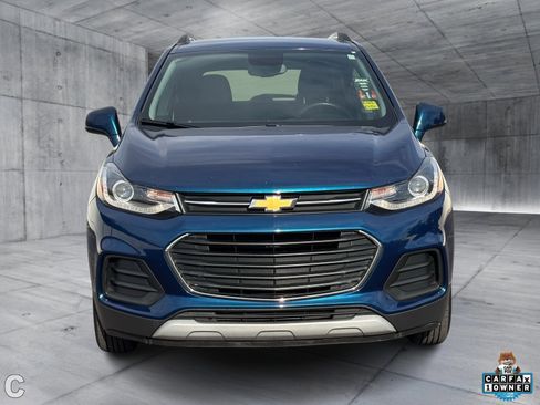 Used 2020 Chevrolet Trax LT w/ Driver Confidence Package image 6