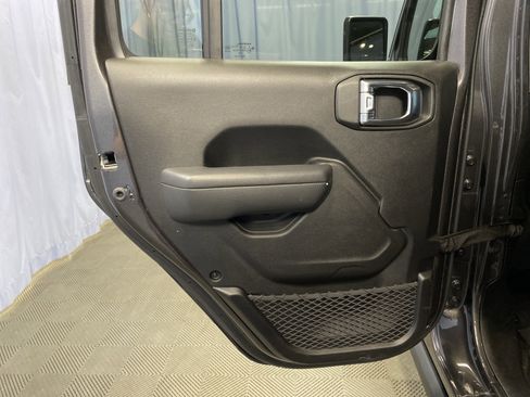 Certified 2025 Jeep Wrangler Rubicon w/ Safety Group image 22