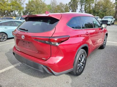 Used 2022 Toyota Highlander XLE
