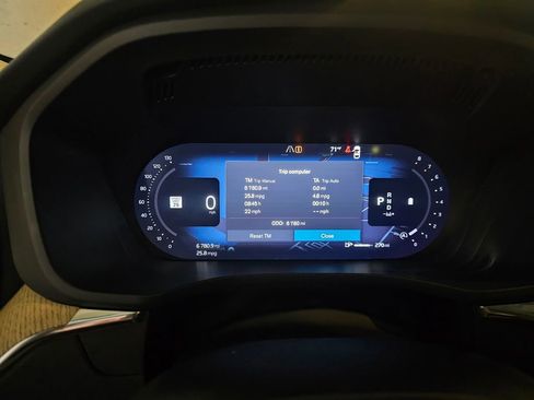 Certified 2026 Volvo XC60 B5 Plus w/ Protection Package Premier AWD/4WD image 19