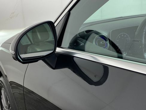 Used 2026 Mercedes-Benz GLC 300 4MATIC image 22