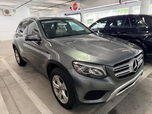 Used 2018 Mercedes-Benz GLC 300 image 3