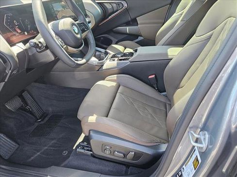 Used 2025 BMW X3 xDrive30 w/ Premium Package AWD/4WD image 16